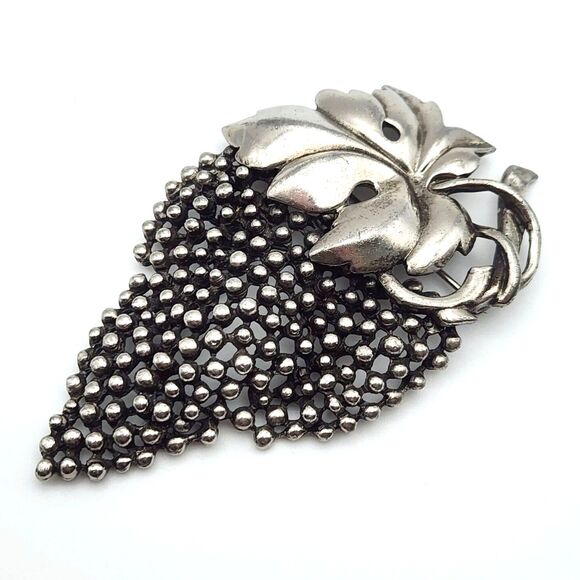 Mid Century Grape Cluster 3.5" Brooch Raised Bead Texture Oxidized Silver Tone - Picture 7 of 8
